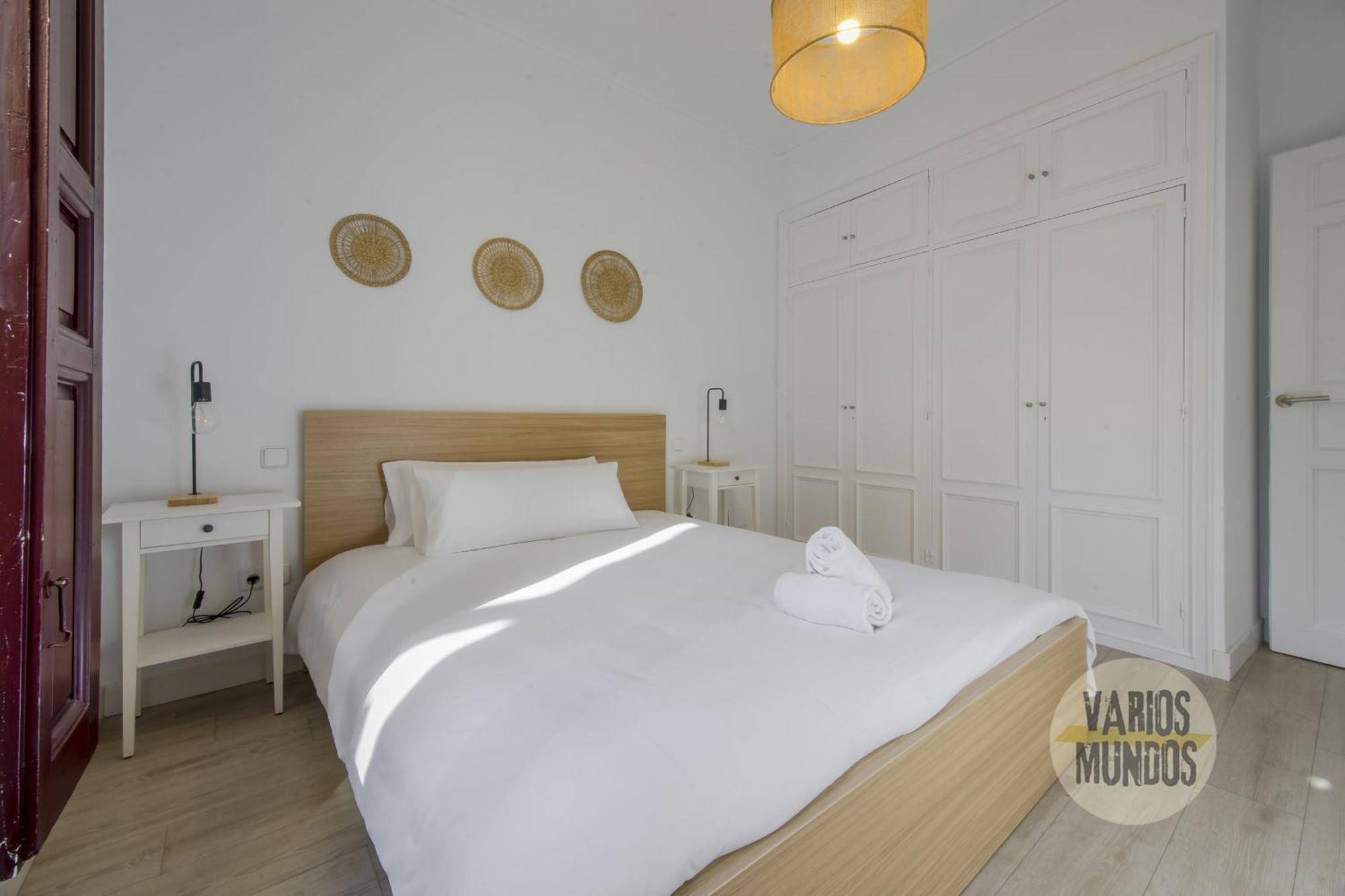 Elegant Apt Para 4Pax En Las Letras-Cortes Madrid Esterno foto