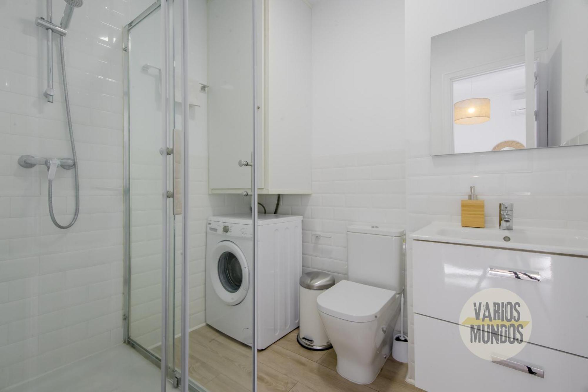 Elegant Apt Para 4Pax En Las Letras-Cortes Madrid Esterno foto
