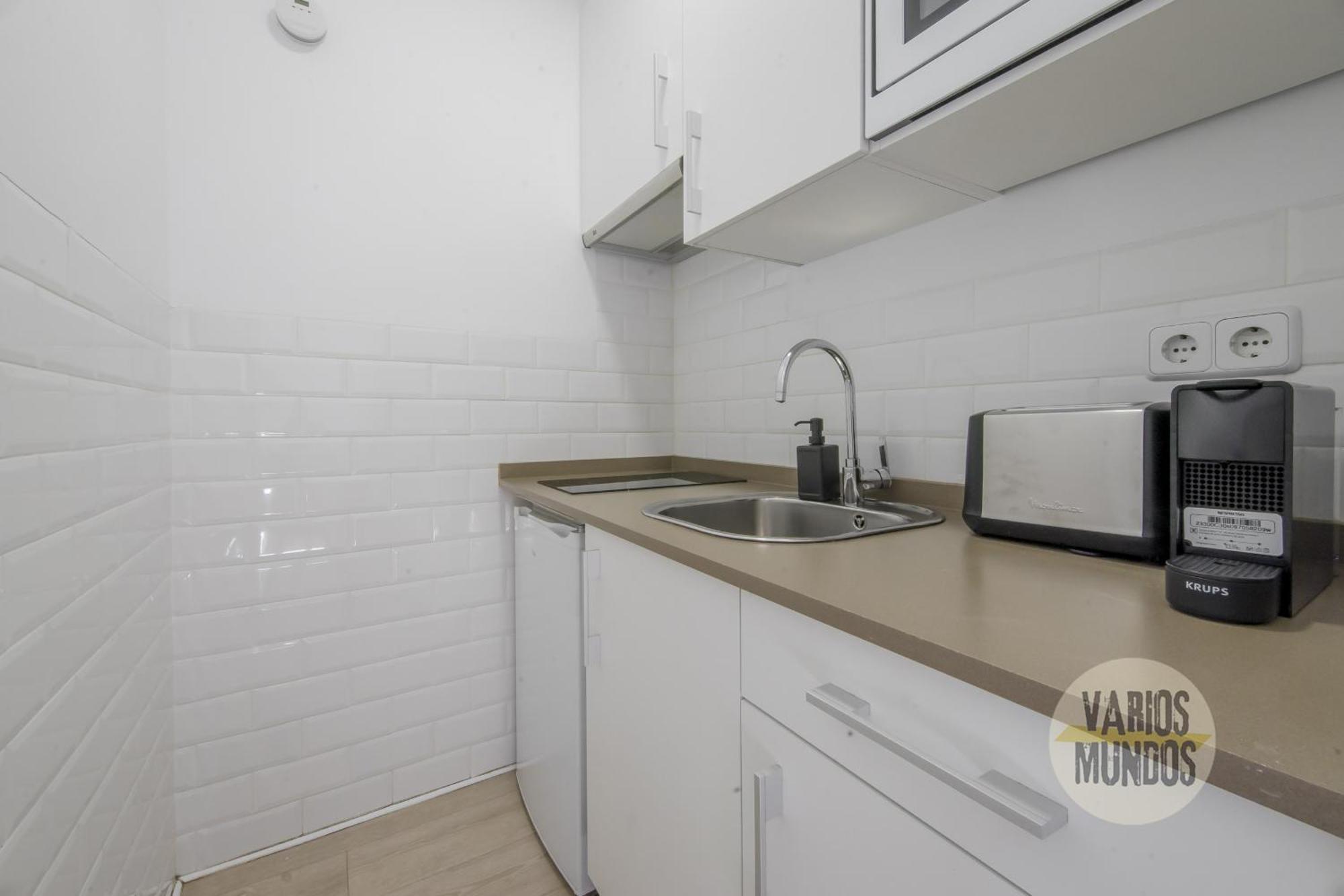 Elegant Apt Para 4Pax En Las Letras-Cortes Madrid Esterno foto