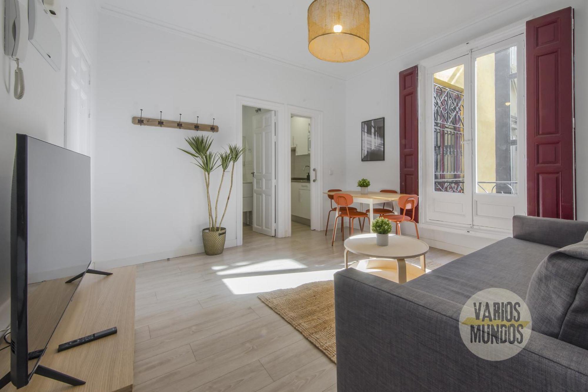 Elegant Apt Para 4Pax En Las Letras-Cortes Madrid Esterno foto