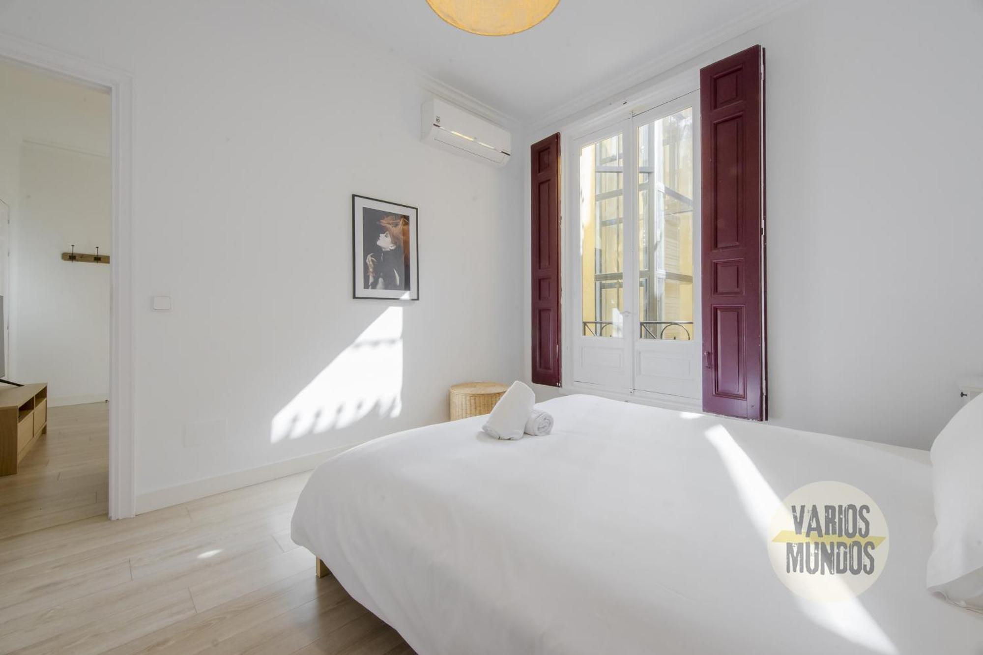 Elegant Apt Para 4Pax En Las Letras-Cortes Madrid Esterno foto