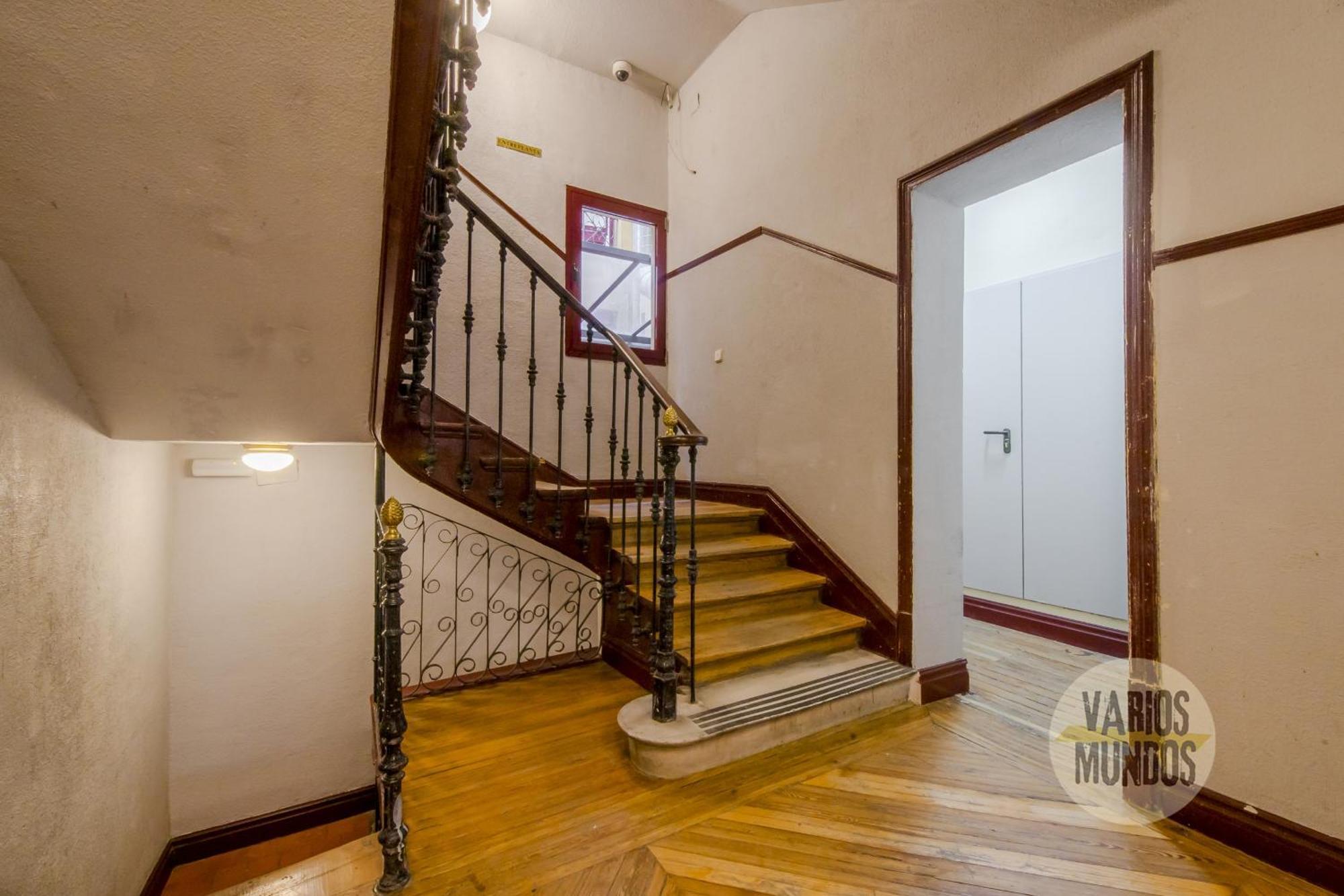 Elegant Apt Para 4Pax En Las Letras-Cortes Madrid Esterno foto