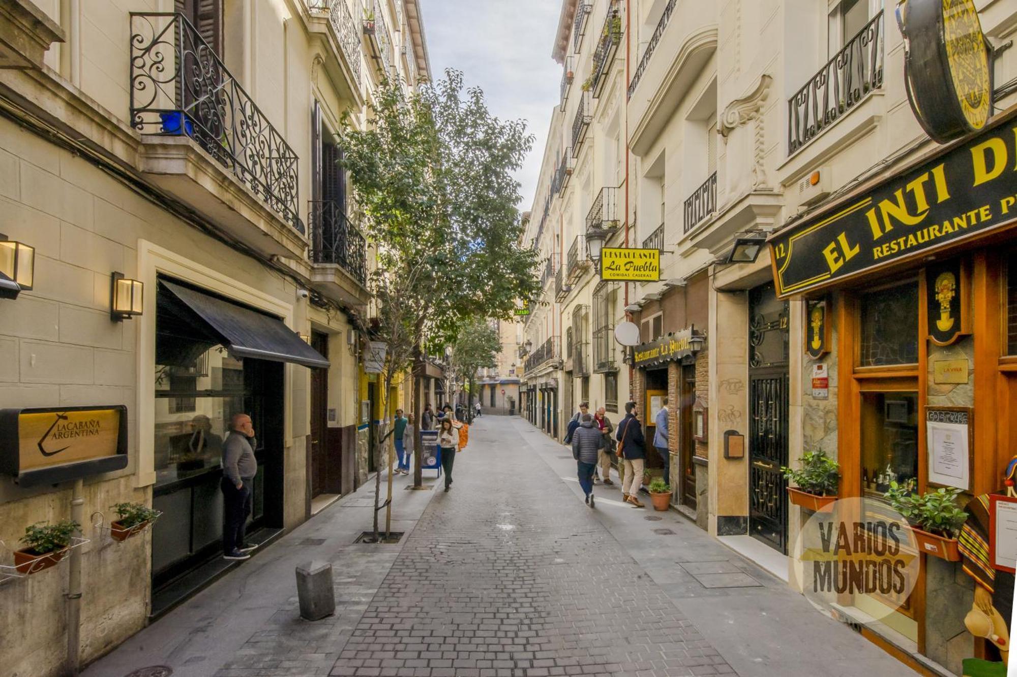 Elegant Apt Para 4Pax En Las Letras-Cortes Madrid Esterno foto